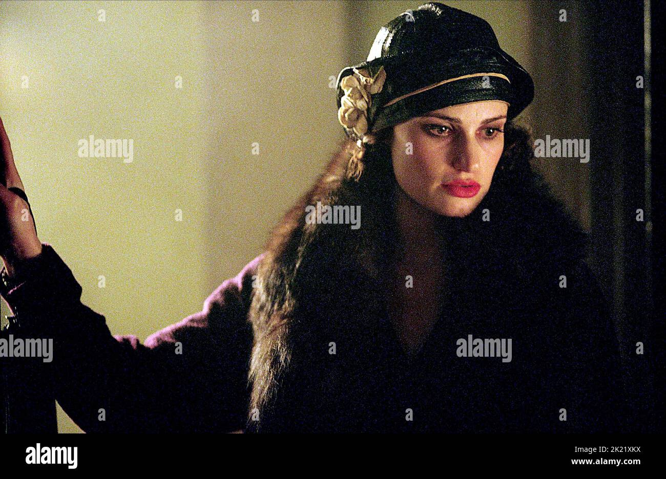 Idina menzel ask the dust 2006 stock photo alamy