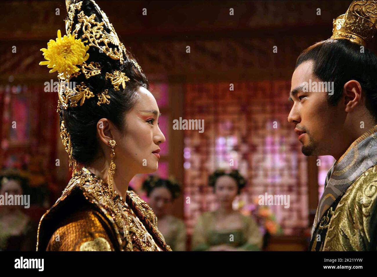 GONG LI, JAY CHOU, CURSE OF THE GOLDEN FLOWER, 2006 Stock Photo Alamy