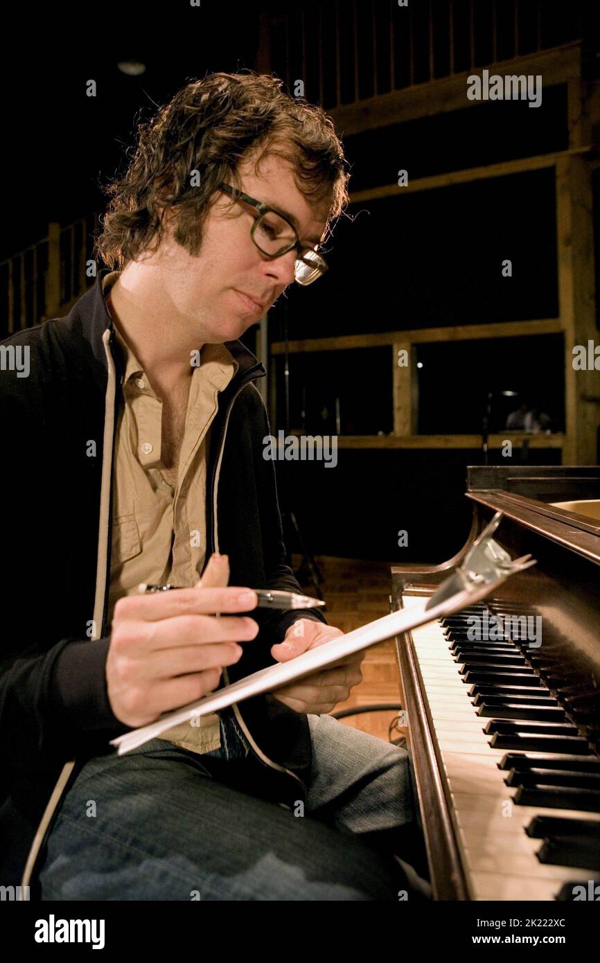 BEN FOLDS, OVER THE HEDGE, 2006 Stock Photo Alamy