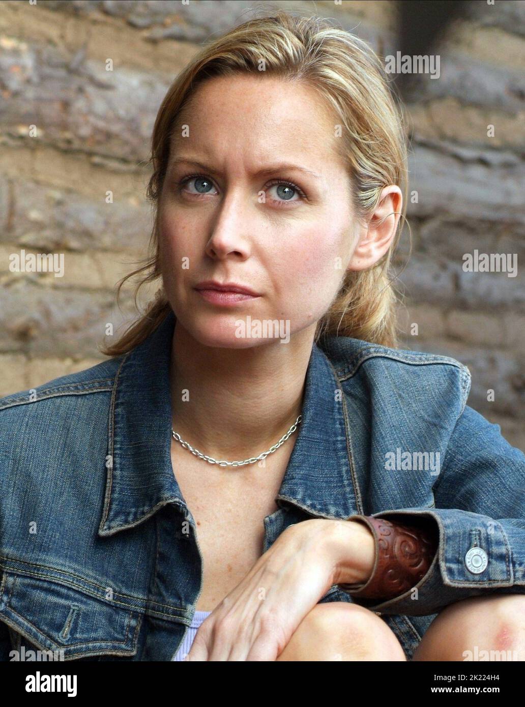 MEGAN DODDS, THE CONTRACT, 2006 Stock Photo - Alamy