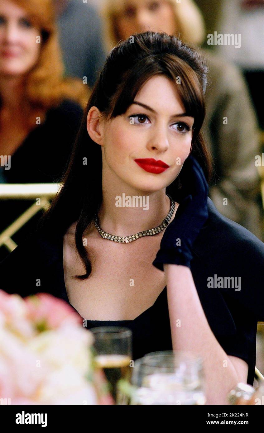 The devil wears prada anne hathaway hi-res stock photography and images -  Alamy