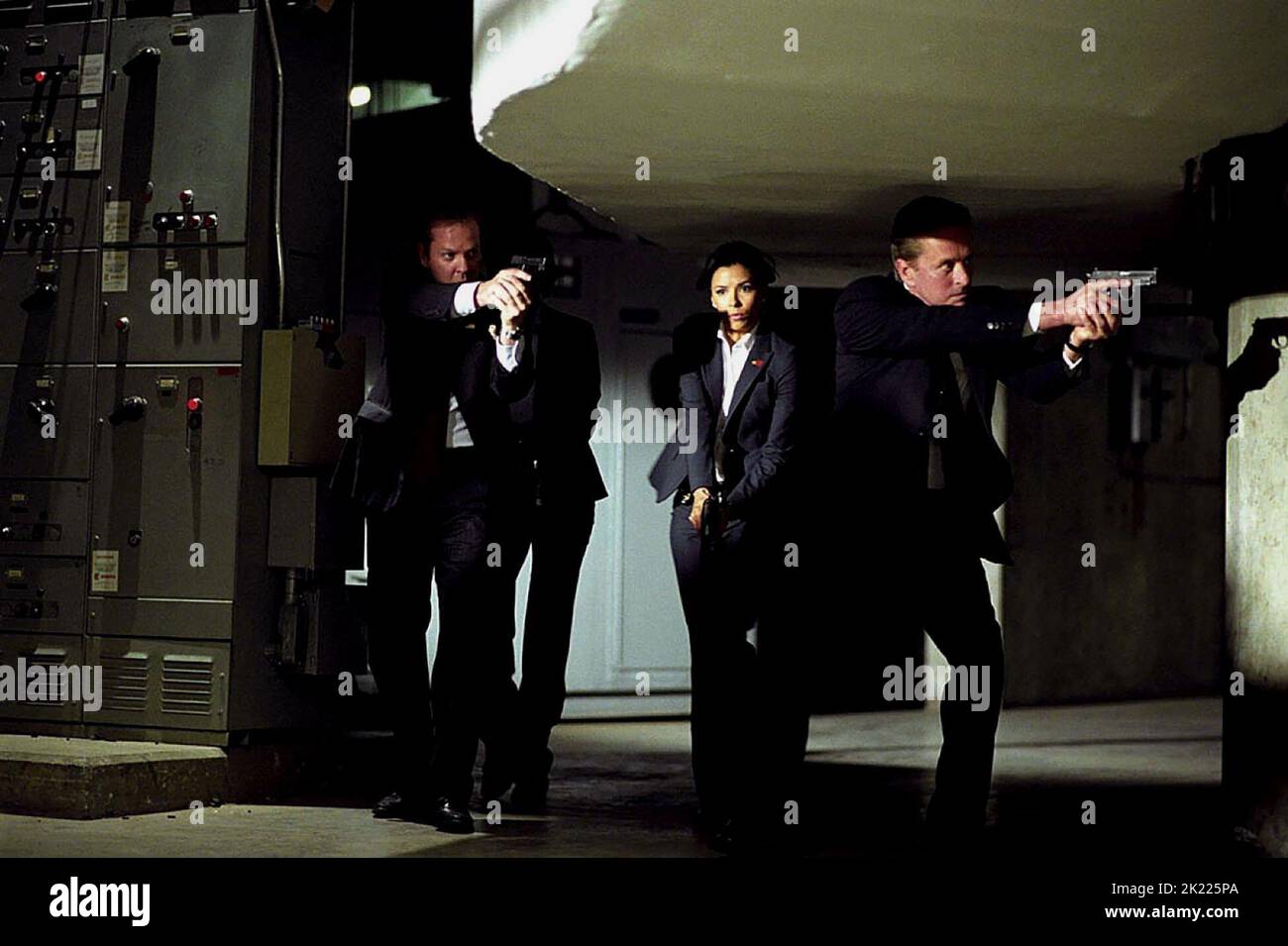 KIEFER SUTHERLAND, EVA LONGORIA, MICHAEL DOUGLAS, THE SENTINEL, 2006 Stock Photo