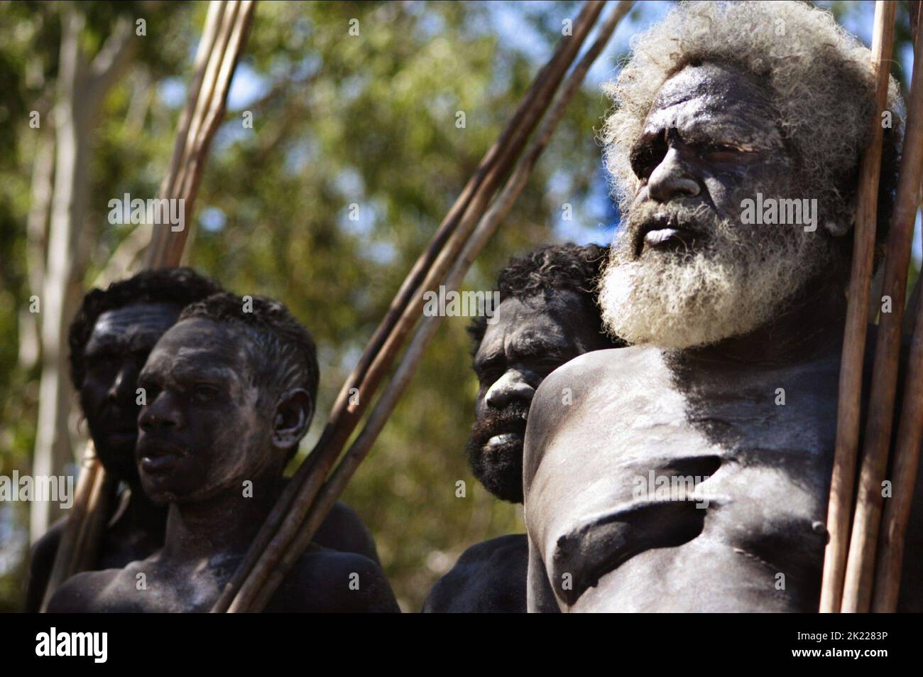 Ten canoes film hires stock photography and images Alamy