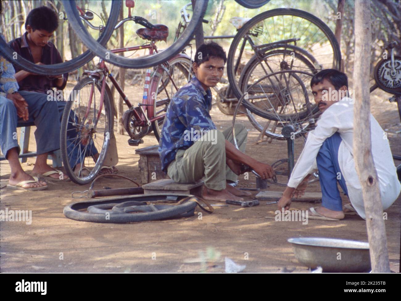 Indian cycle repair hires stock photography and images Alamy