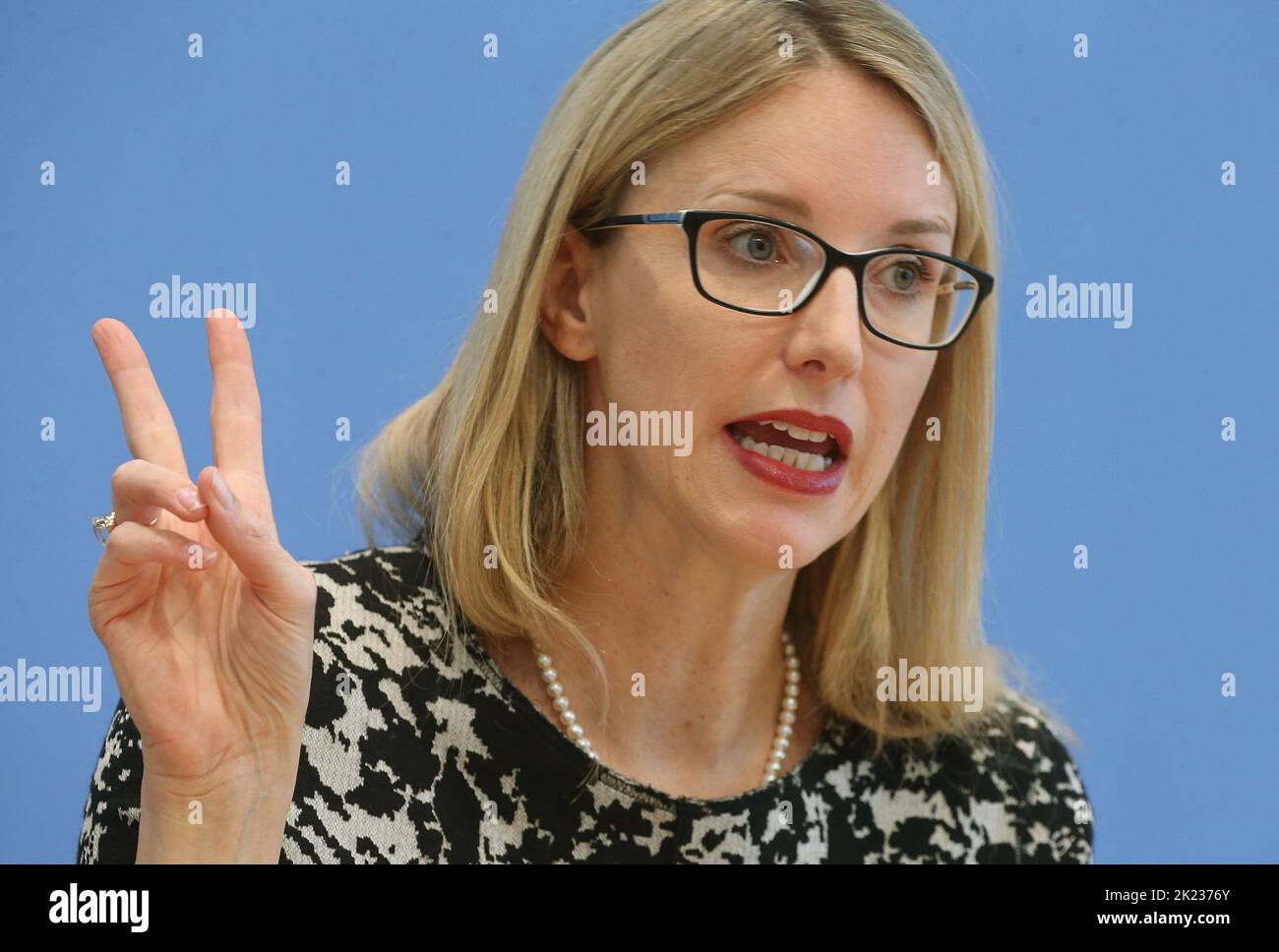 Berlin, Germany. 22nd Sep, 2022. Alena Buyx, Chair of the German Ethics Council, takes part in a statement of the German Ethics Council on suicide - responsibility, prevention and free responsibility before the Federal Press Conference and answers questions from journalists. Credit: Wolfgang Kumm/dpa/Alamy Live News Stock Photo