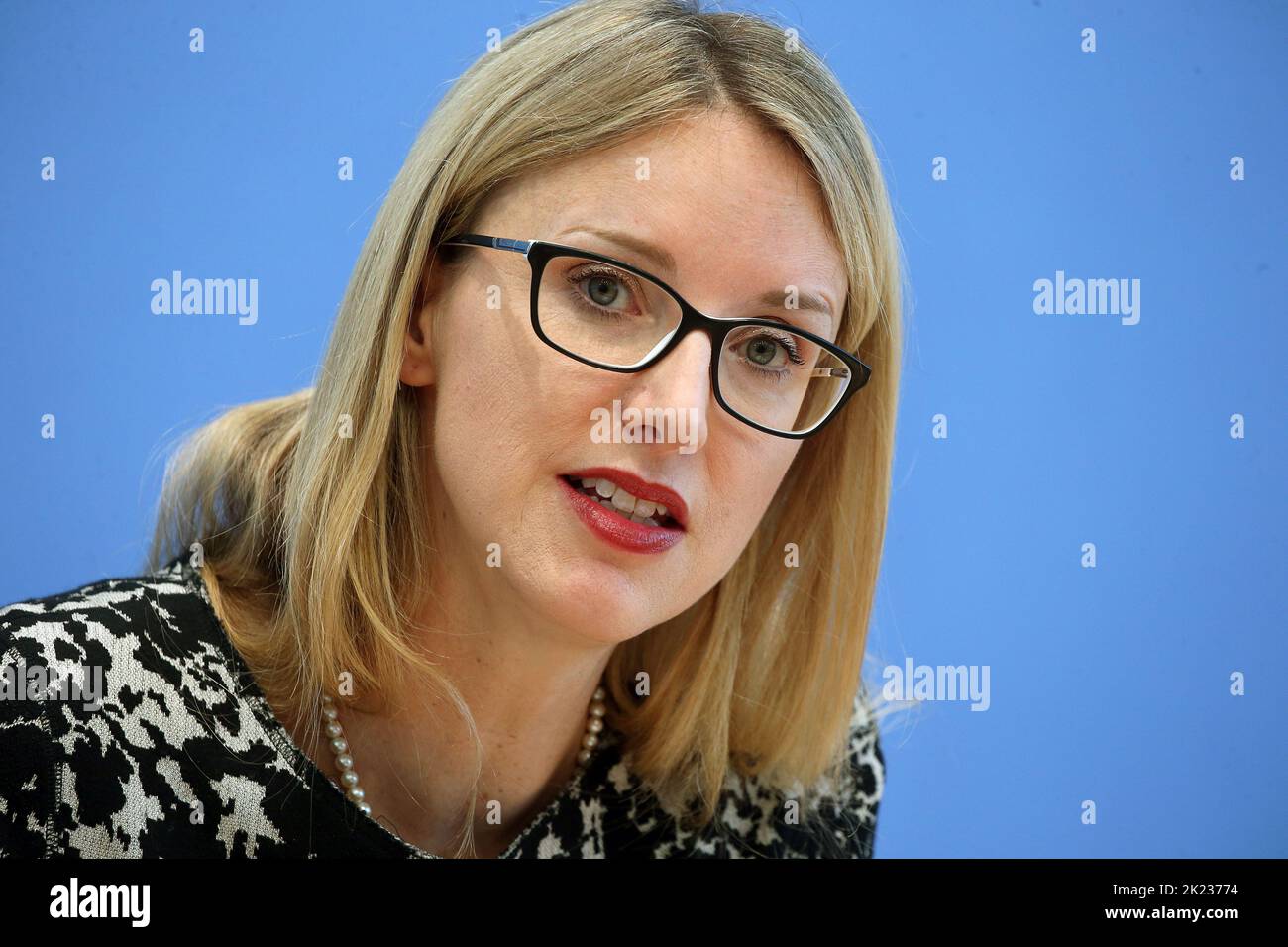 Berlin, Germany. 22nd Sep, 2022. Alena Buyx, Chair of the German Ethics Council, takes part in a statement of the German Ethics Council on suicide - responsibility, prevention and free responsibility before the Federal Press Conference and answers questions from journalists. Credit: Wolfgang Kumm/dpa/Alamy Live News Stock Photo