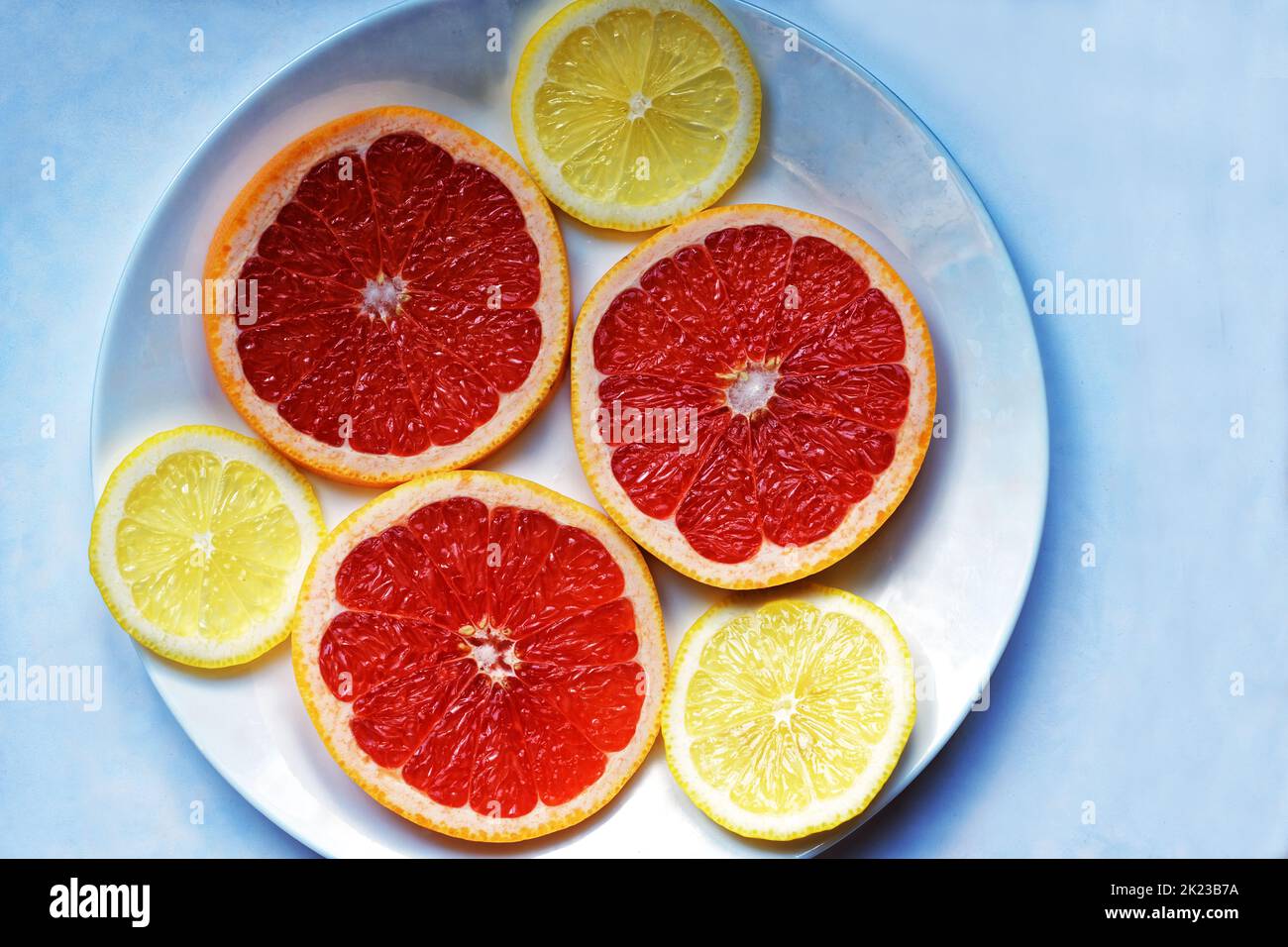 Photo Grapefruit, lemon,grapefruit pompelmus, an important subtropical fruit crop Stock Photo