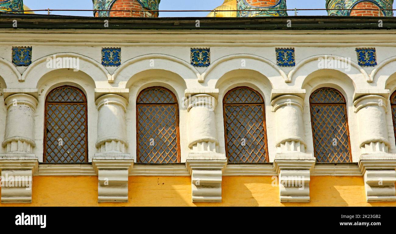 Arcade of columns and windows in a Kremlin building, Moscow, Russian Federation Stock Photo