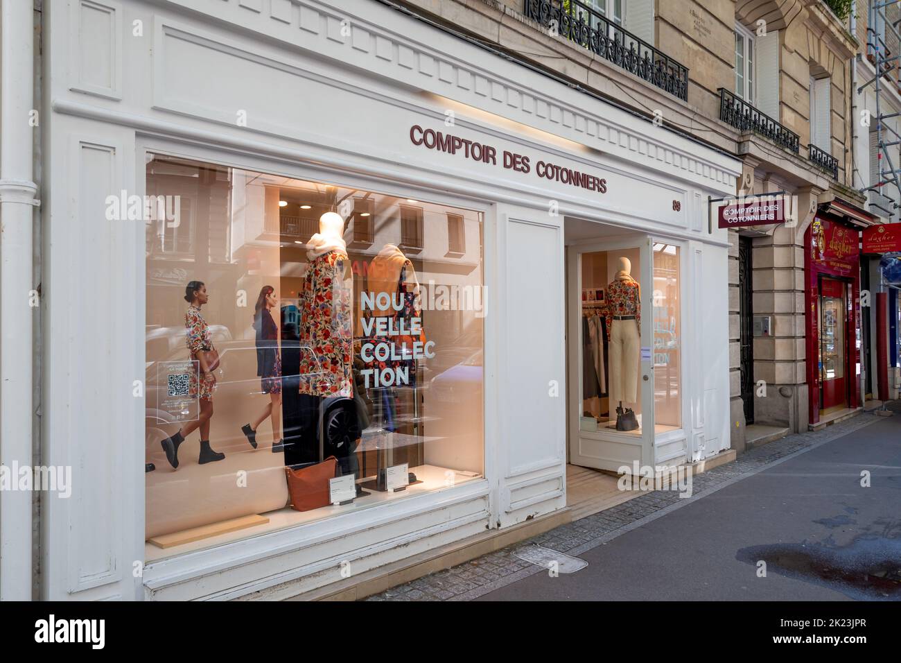 Comptoir hi-res stock photography and images - Alamy
