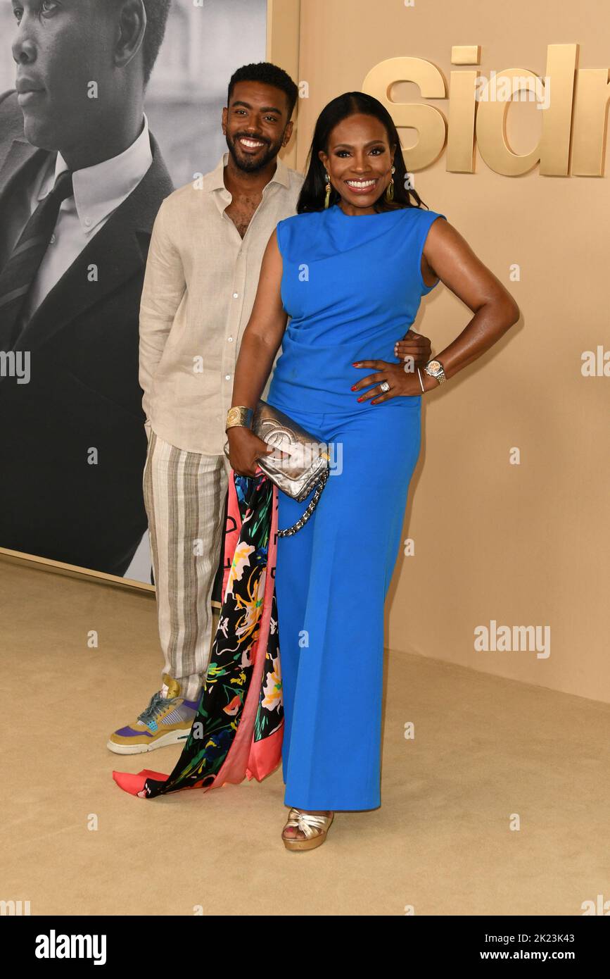 Sheryl lee ralph son etienne hires stock photography and images Alamy