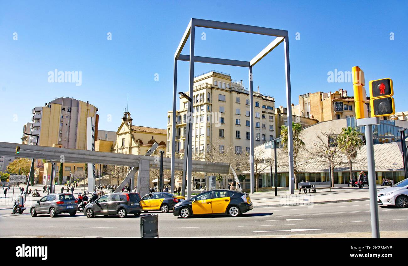 Plaza de lesseps hires stock photography and images Alamy