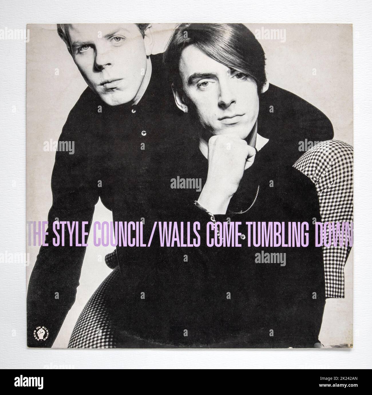 Picture cover of the 12 inch single version of Walls Come Tumbling Down