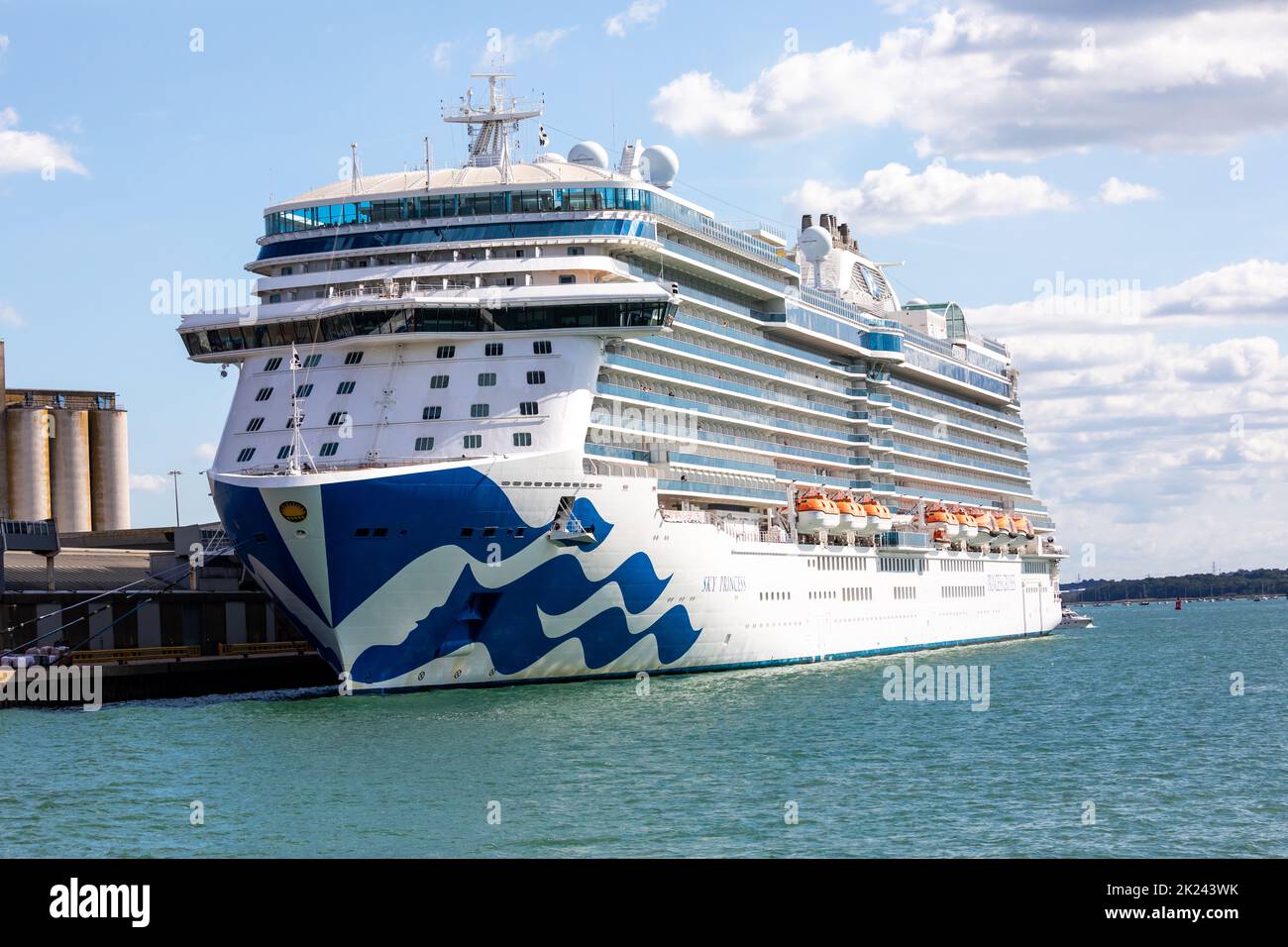 Cruise ship logo princess hi-res stock photography and images - Alamy