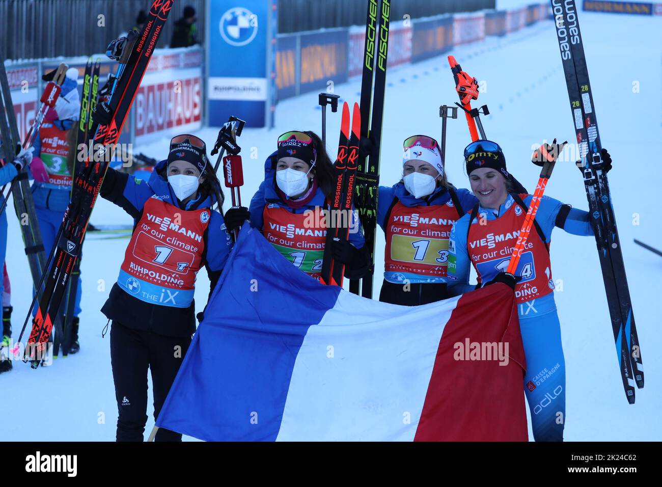 Das Team von Anais ChevalierBouchet, Chloe Chevalier, Justine Braisaz