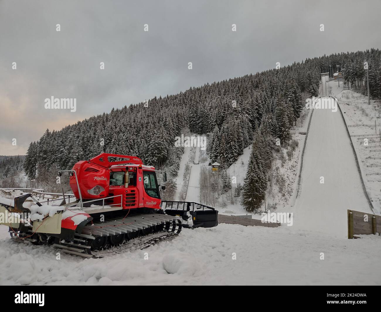 Präparation Hochfirstschanze TitiseeNeustadt für das Weltcup