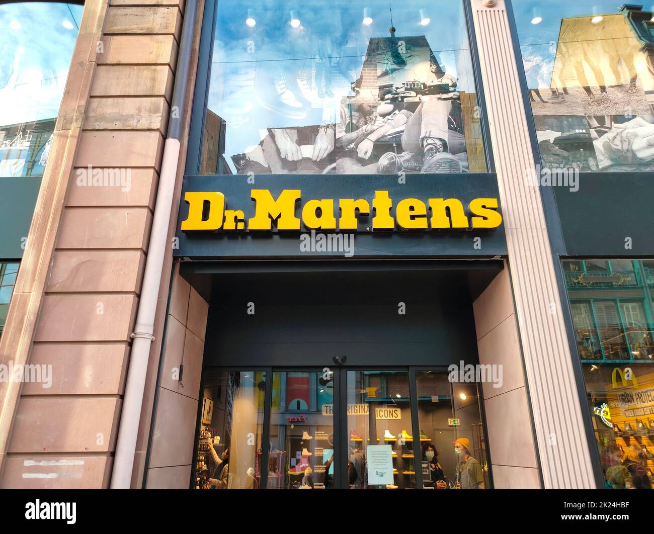 Dr martens store hi-res stock photography and images - Alamy