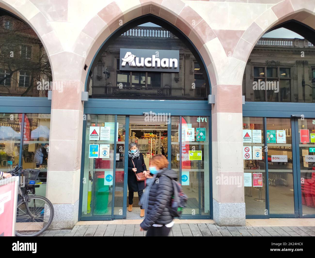 Auchan black hi-res stock photography and images - Alamy