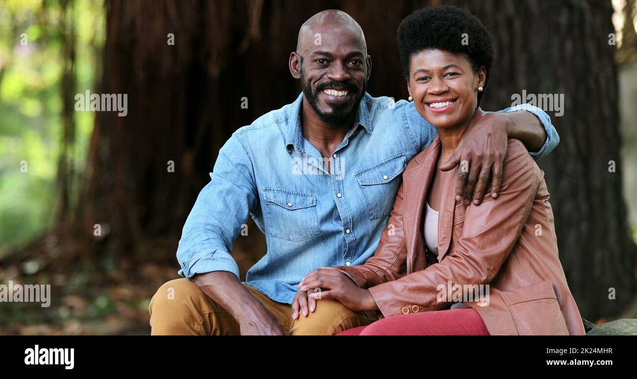African teen couple hi-res stock photography and images - Alamy