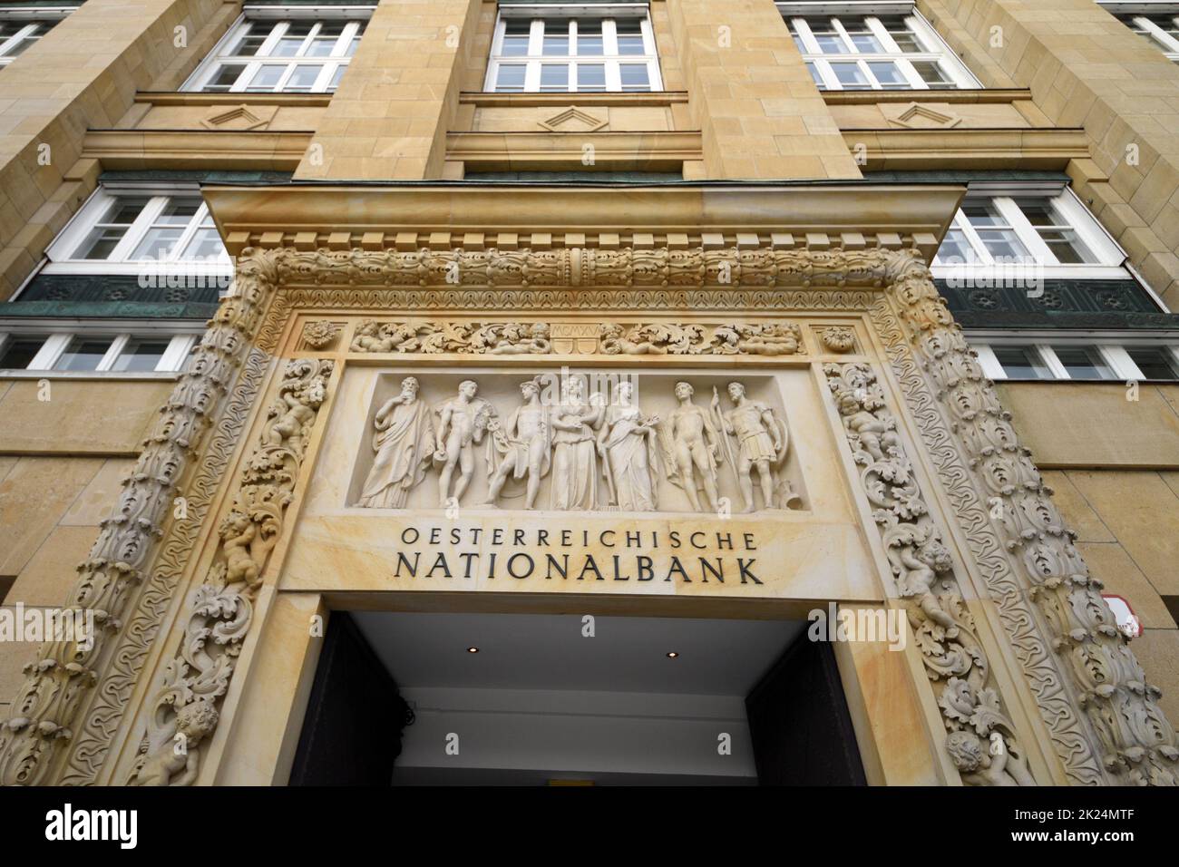 Fassade der Österreichischen Natioanlbank in Wien, Österreich, Europa - Facade of the Austrian National Bank in Vienna, Austria, Europe Stock Photo