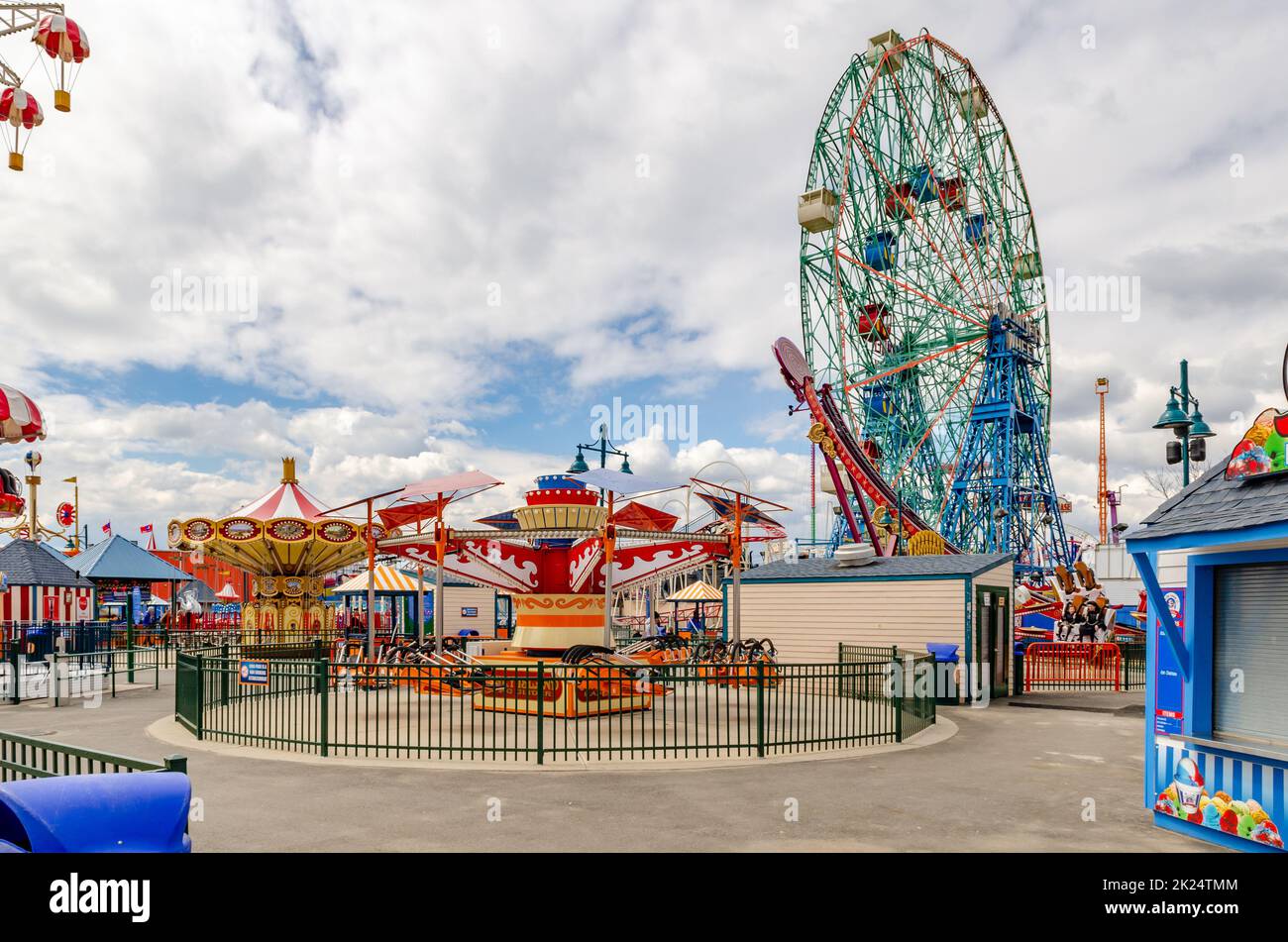 Coney island, Brooklyn Luna Park Amusement Park with Wonder Wheel and