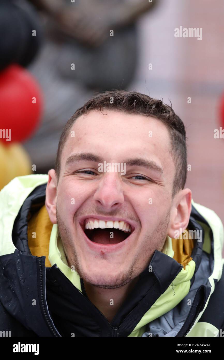 Marco Maier (SV Kirchzarten) hat nach seinen Erfolgen bei den Paralympics gut lachen beim Medientag Europapark Rust - Team D Olympia und Paralympics T Stock Photo