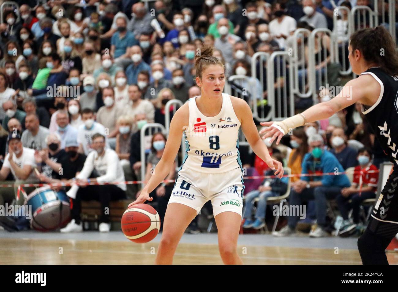 Luisa Nufer (USC Eisvögel Freiburg) im Spiel der 1.BBL Damen 2021/2022 - Eisvoegel USC Freiburg - Rheinland Lions    Foto: Joachim Hahne/johapress Stock Photo