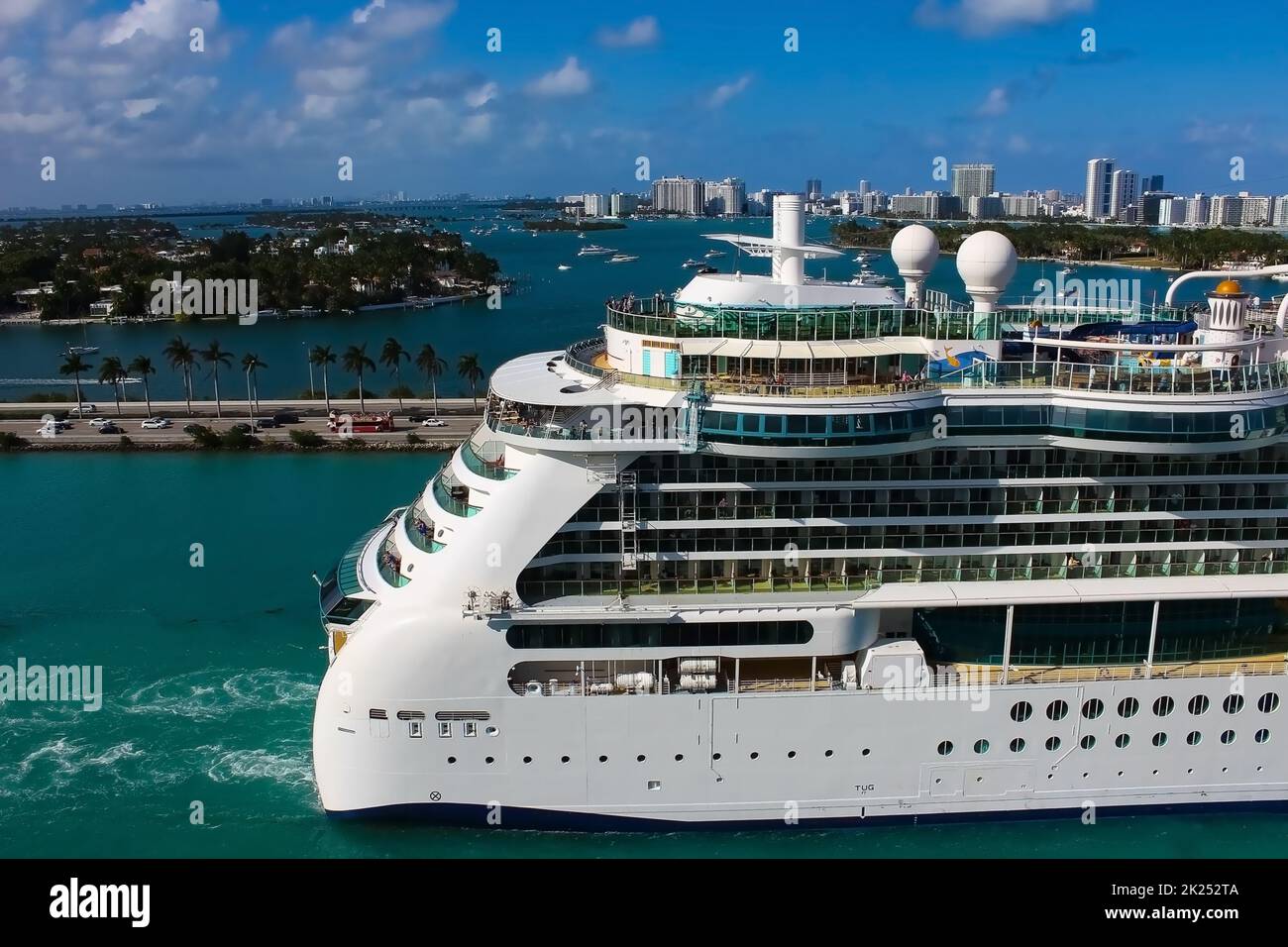 Starboard cruise hi-res stock photography and images - Alamy