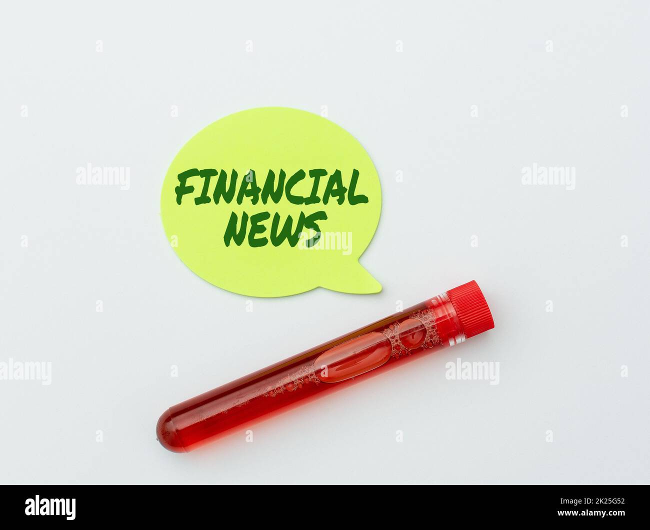 Text showing inspiration Financial News. Conceptual photo Investment banking Fund management Regulation and trading Research Notes For Virus Prevention, Planning Medical Procedures Stock Photo