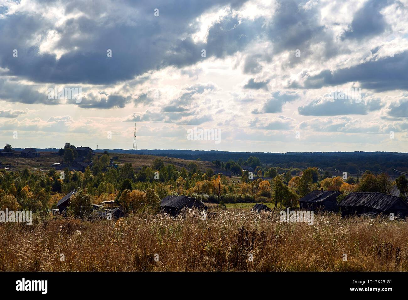Landscape clouds sky hi-res stock photography and images - Alamy