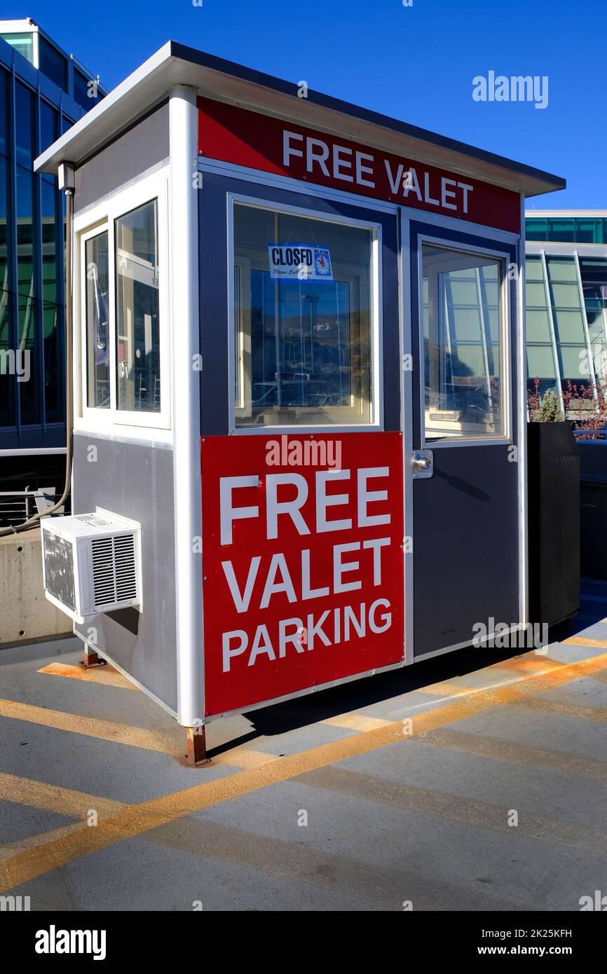 Free valet parking booth for vehicles and services Stock Photo Alamy