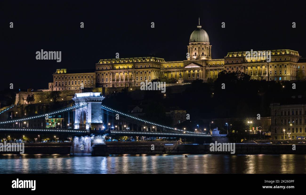 Budapest danube boat night hi-res stock photography and images - Alamy