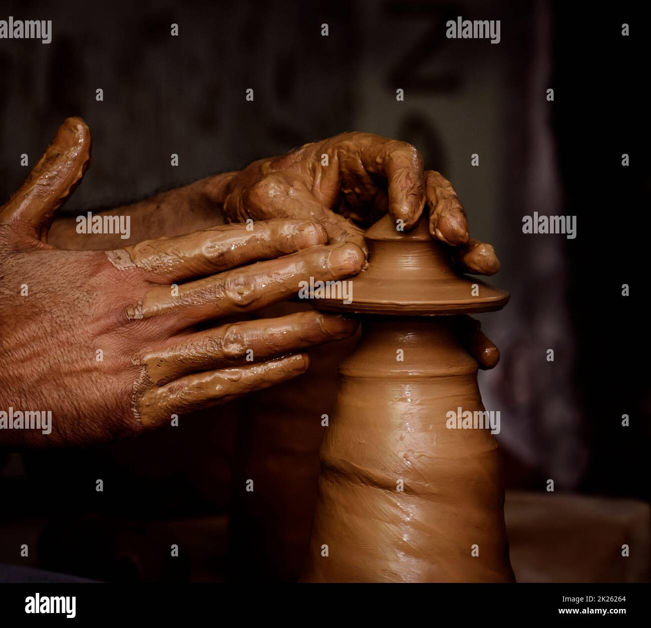 Pottery shaping hi-res stock photography and images - Alamy