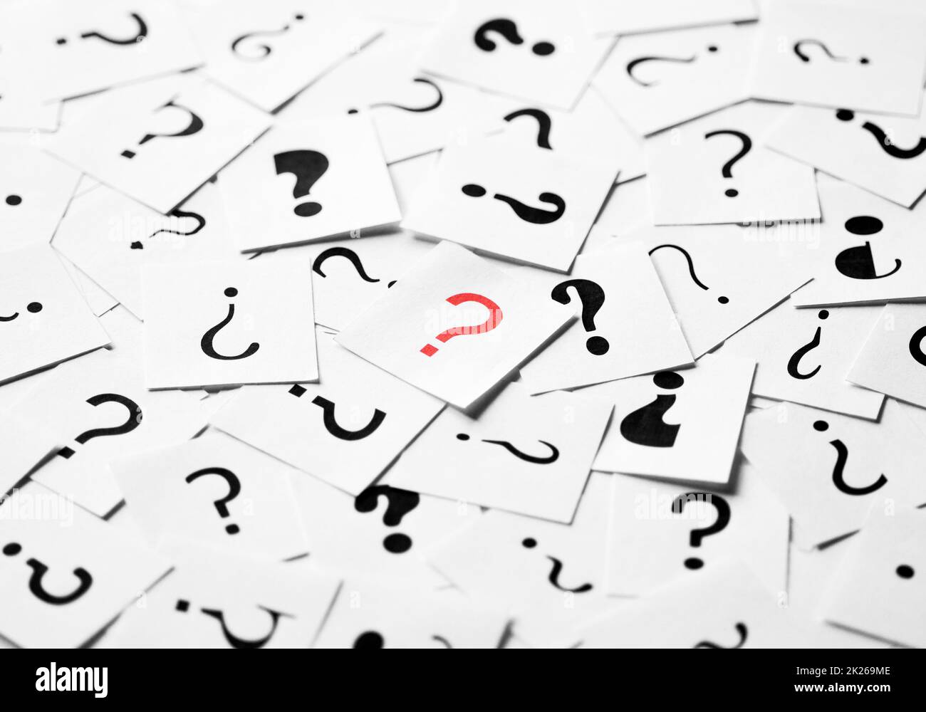 Pile of question mark signs scattered around Stock Photo Alamy