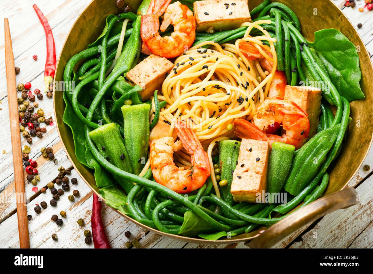 Asian shrimp salad Stock Photo - Alamy