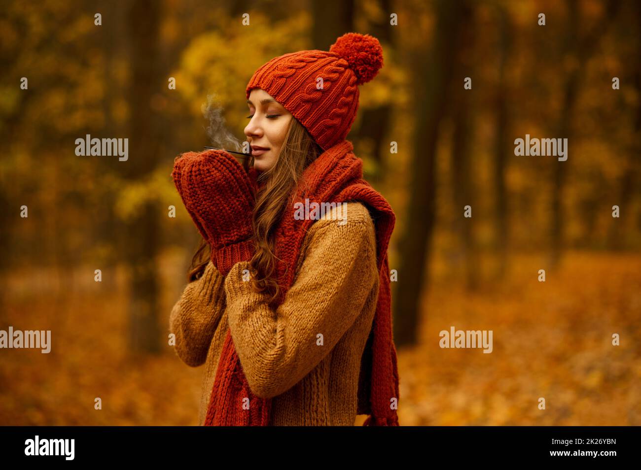 Hot weather autumn hi-res stock photography and images - Alamy