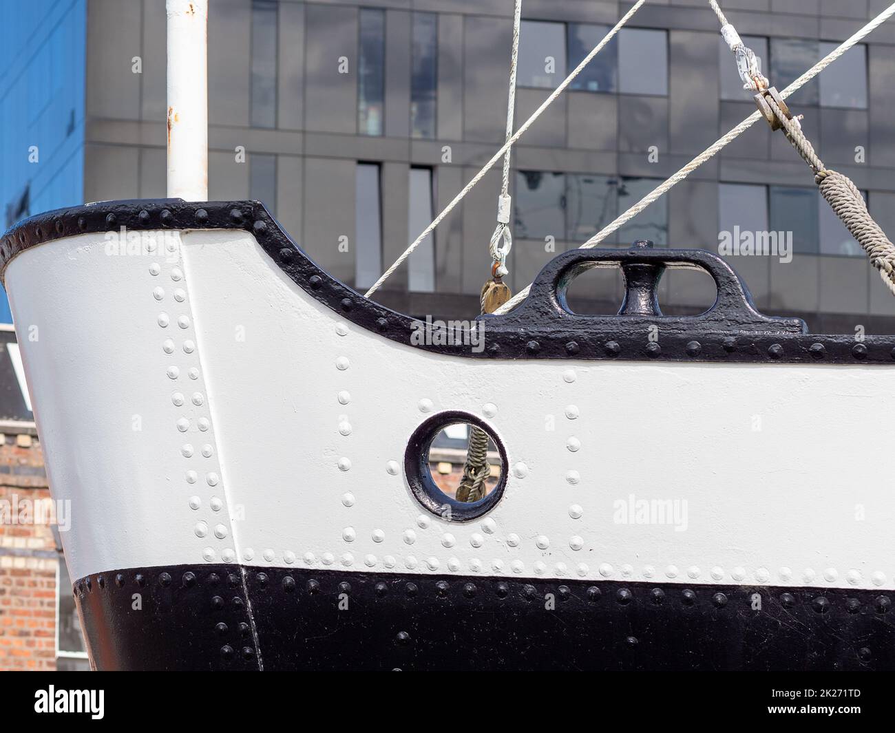 Steel rivet hires stock photography and images Alamy