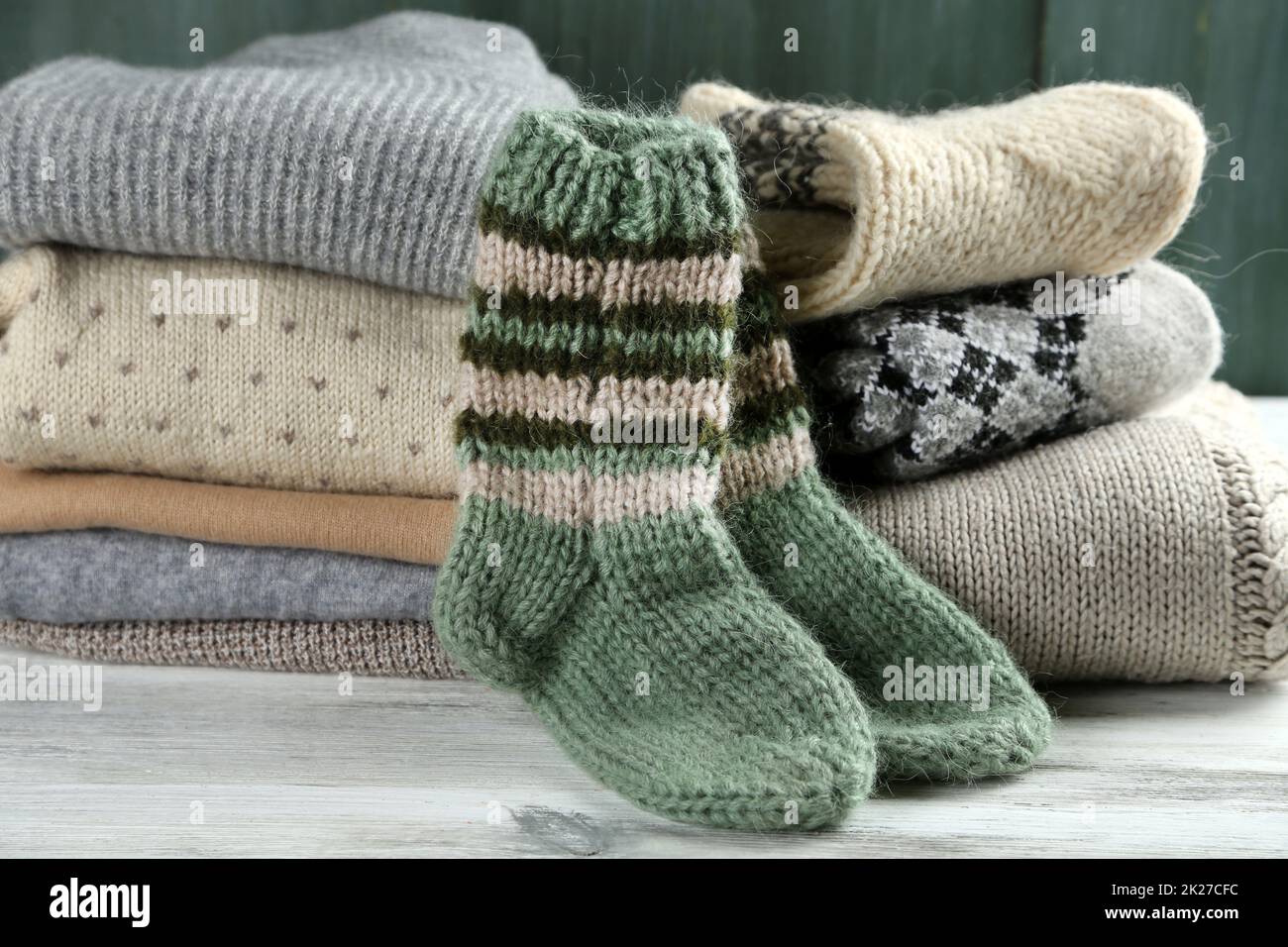 Knitting group hi-res stock photography and images - Alamy