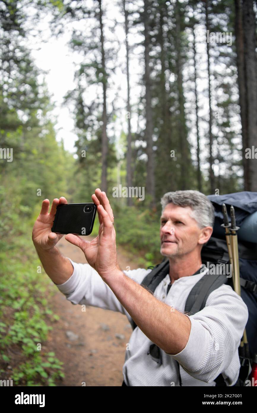 Male hiker on trail hi-res stock photography and images - Alamy