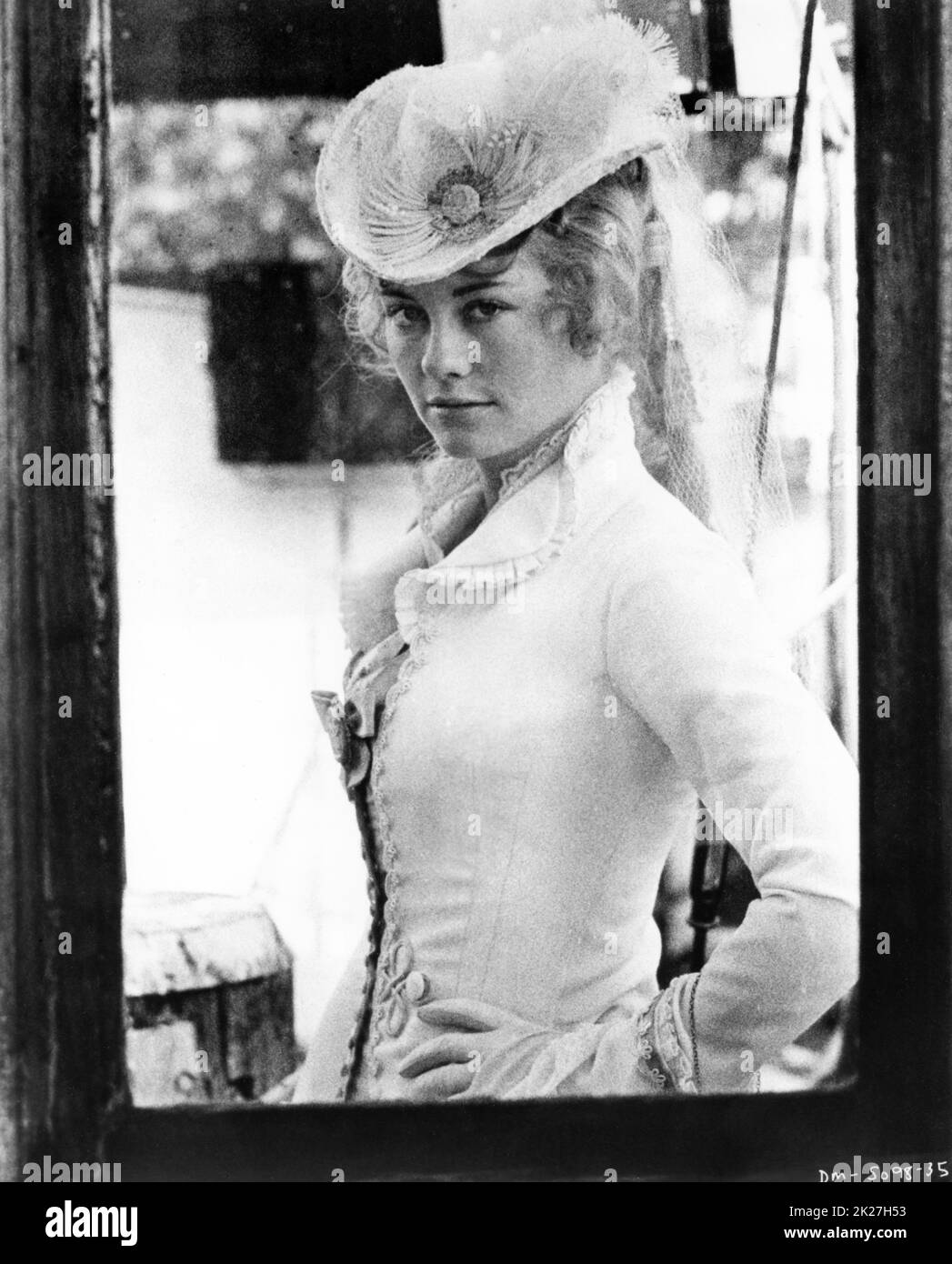 CYBILL SHEPHERD Portrait in DAISY MILLER 1974 director / producer PETER BOGDANOVICH story Henry James screenplay Frederic Raphael costume design Mariolina Bono and John Furniss Copa del Oro / The Directors Company / Paramount Pictures Stock Photo