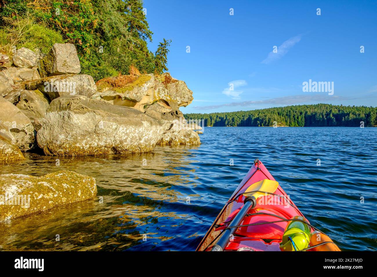 Kayaking in Degnen Bay, Gabriola Island Stock Photo Alamy