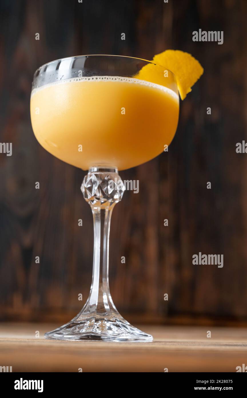 Twist flip hires stock photography and images Alamy