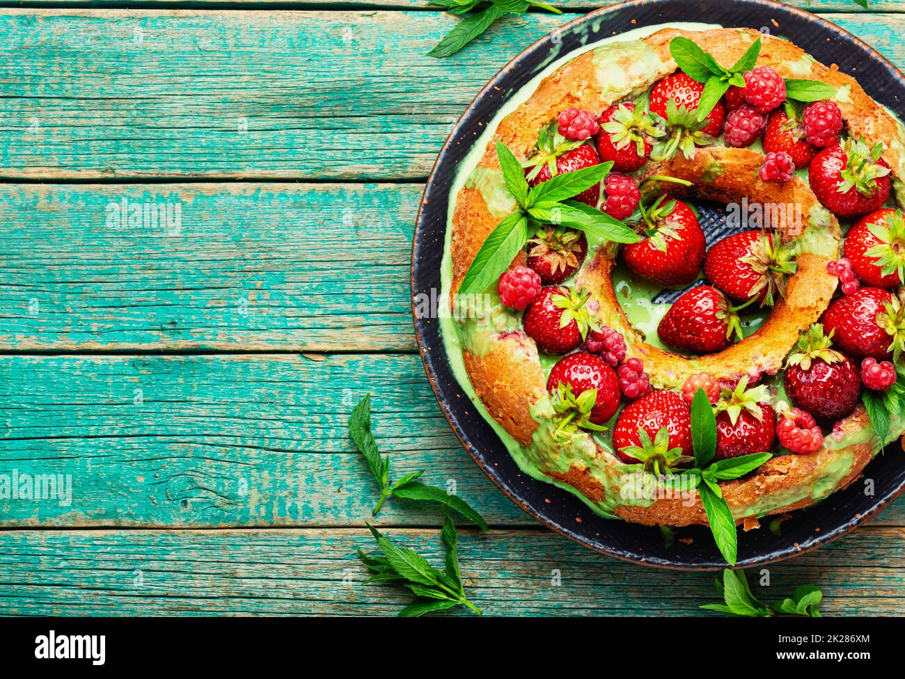 Strawberry and raspberry pie Stock Photo Alamy