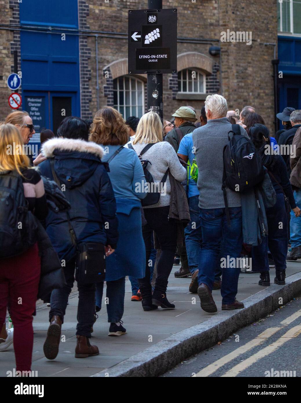 London, UK - September 17th 2022: The Queue on Bermondsey Wall West in London, to see the late Queen Elizabeth II Lying-in-State. Stock Photo