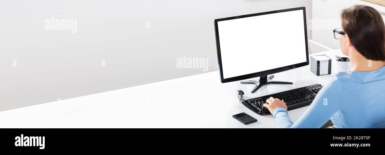 Blank Desktop Office Computer. Empty PC Screen Stock Photo - Alamy