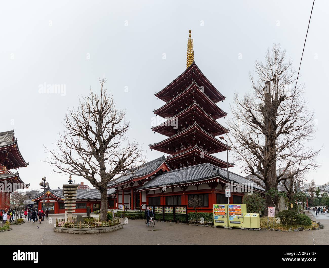Buddhist temple complex senso ji temple hi-res stock photography and ...