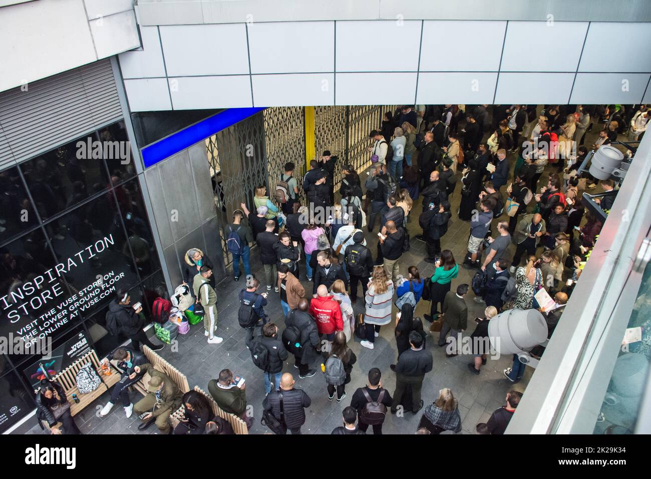 Stratford station, London, UK. 22 September 2022: Hundreds of commuter waiting anxiously getting home at Stratford station shutdown cause of a Stairlifts broken down. Stock Photo