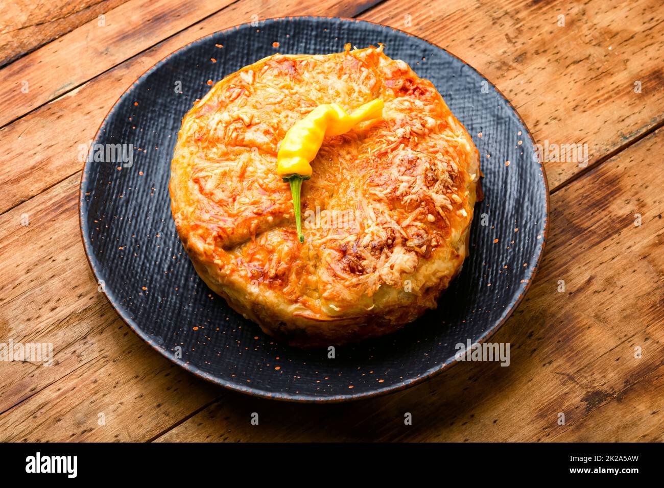 Chicken pie hi-res stock photography and images - Alamy