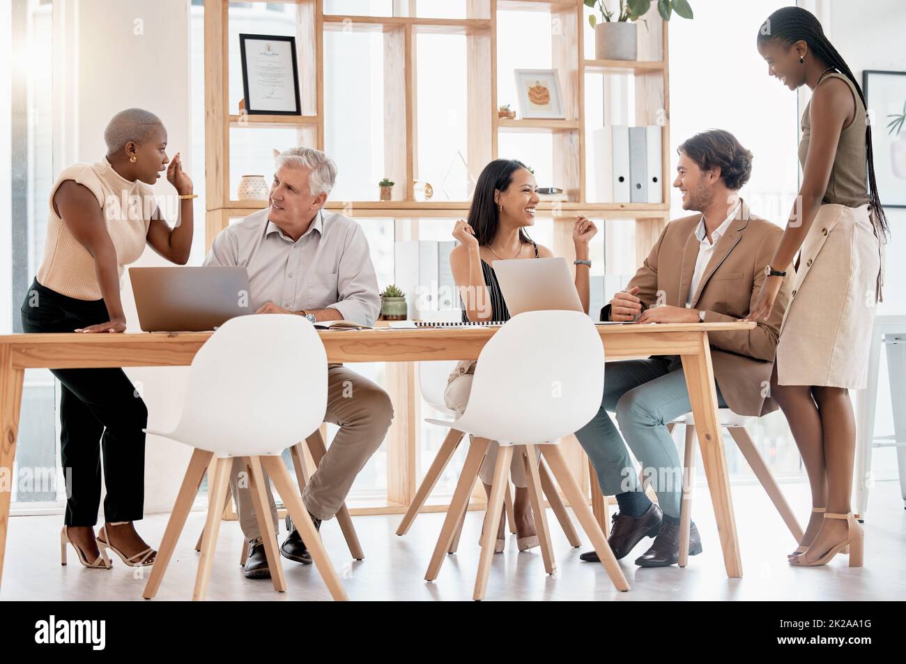 Global diversity women hi-res stock photography and images - Alamy