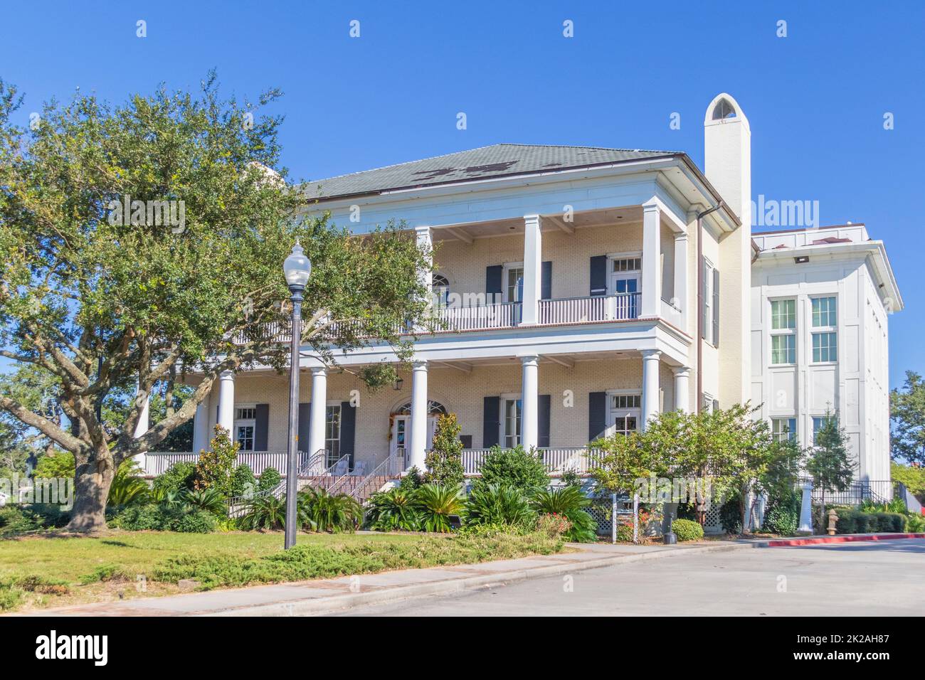 Biloxi Mississippi Visitor Complex and museum. Antebellum building built on property of historic home destroyed by Hurricane Katrina. Stock Photo