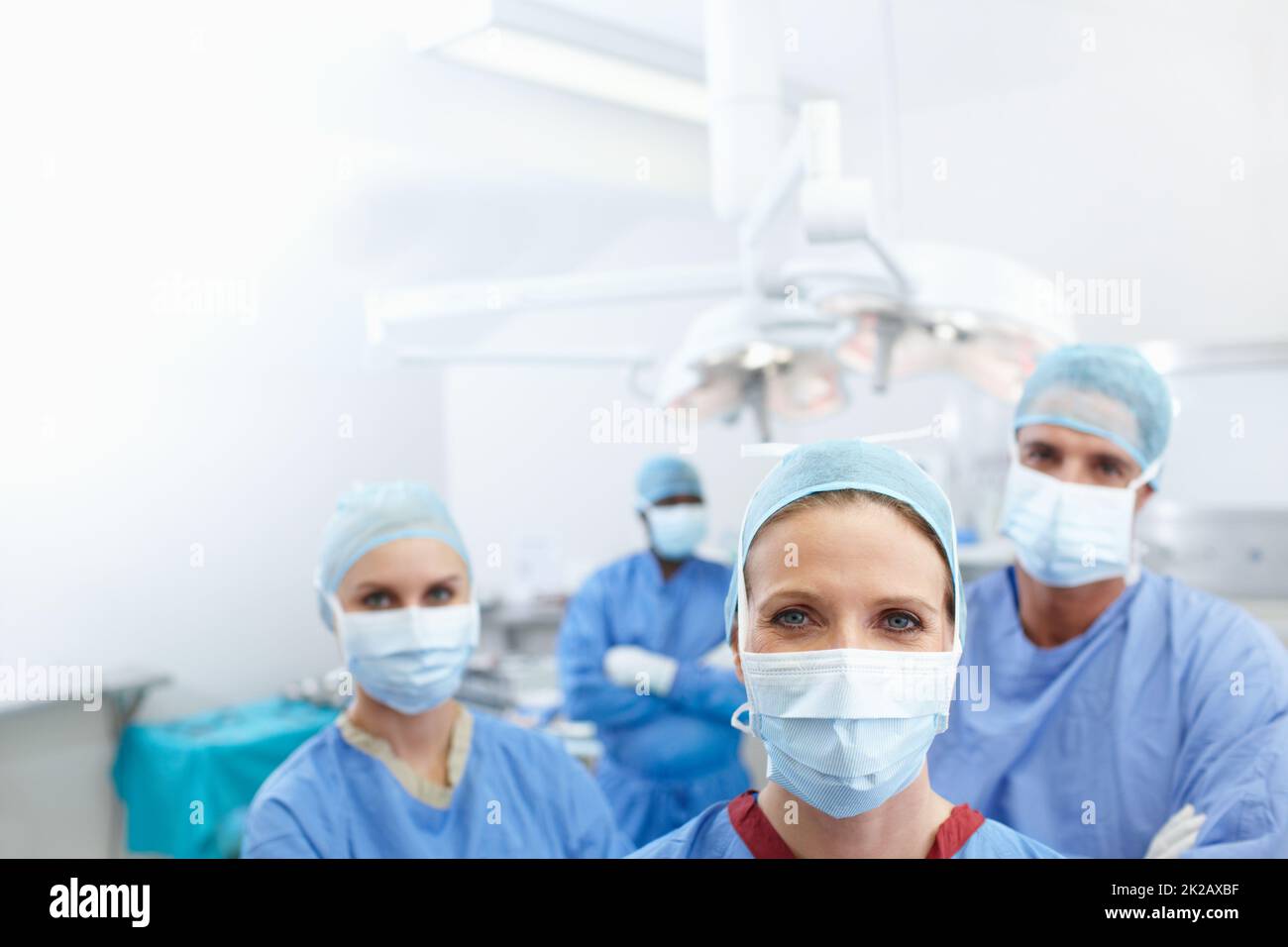 Hospital theatre team hi-res stock photography and images - Alamy